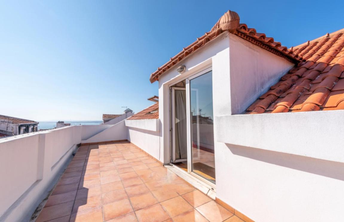 Apartamento Guestready - Rare Terrace Apt, Historic Center Lisboa Exterior foto
